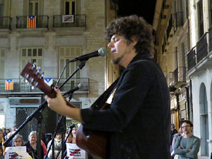 Concentració a la plaça del Vi per la llibertat dels presos polítics, amb Joanjo Bosk