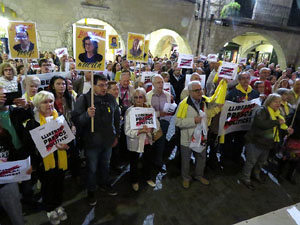 Concentració a la plaça del Vi per la llibertat dels presos polítics, amb Joanjo Bosk