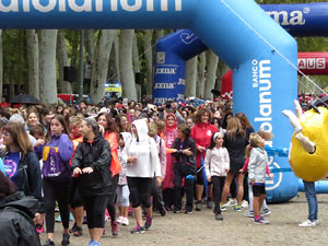 Cursa de la Dona 2018. Concentraci&oacute; i sortida del Parc de la Devesa, cursa pels carrers de Girona i arribada a la Copa
