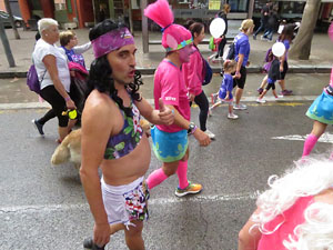 Cursa de la Dona 2018. Concentraci&oacute; i sortida del Parc de la Devesa, cursa pels carrers de Girona i arribada a la Copa