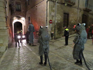 Fires 2018. La Beatufarra, descens del Beatusaure per les escales de la Catedral de Girona