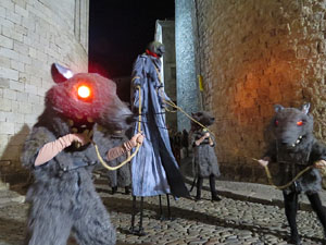 Fires 2018. La Beatufarra, descens del Beatusaure per les escales de la Catedral de Girona