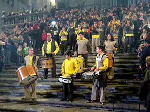Fires 2018. La Beatufarra, descens del Beatusaure per les escales de la Catedral de Girona