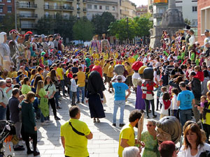 Fires 2018. 37a. Trobada de Gegants de Fires de Sant Narc&iacute;s. La ballada