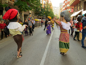Fires 2018. 37a. Trobada de Gegants de Fires de Sant Narcís. La cercavila