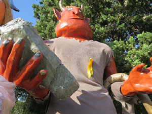 Fires 2018. 37a. Trobada de Gegants de Fires de Sant Narc&iacute;s. La plantada