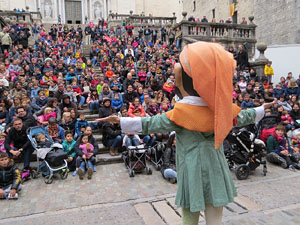 Fires 2018. Passejada amb els capgrossos de la ciutat i Fal&middot;lera Gironina