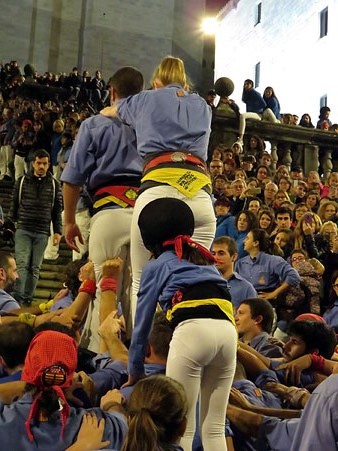 Preparatius del pilar a la plaça de la Catedral