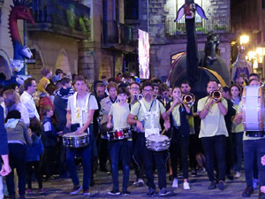 Fires 2018. Pregó de Fires. Entrada i ballades de capgrossos, gegants i faràndula a la plaça del Vi