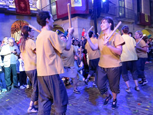 Fires 2018. Preg&oacute; de Fires. Entrada i ballades de capgrossos, gegants i far&agrave;ndula a la pla&ccedil;a del Vi