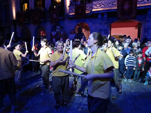 Fires 2018. Preg&oacute; de Fires. Entrada i ballades de capgrossos, gegants i far&agrave;ndula a la pla&ccedil;a del Vi