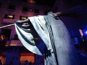 Fires 2018. Preg&oacute; de Fires. Entrada i ballades de capgrossos, gegants i far&agrave;ndula a la pla&ccedil;a del Vi