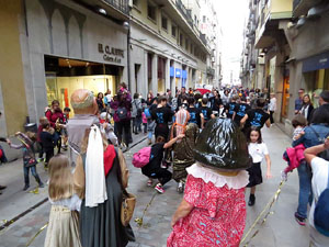 Fires 2018. Preg&oacute; de Fires. Les cercaviles de gegants i capgrossos fins la pla&ccedil;a del Vi