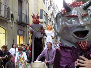 Fires 2018. Preg&oacute; de Fires. Les cercaviles de gegants i capgrossos fins la pla&ccedil;a del Vi