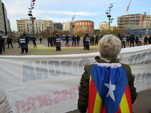 Manifestaci&oacute; antifeixista per un acte pol&iacute;tic de la plataforma Borb&ograve;nia amb el suport de Vox, a la pla&ccedil;a de l'U d'octubre del 2017