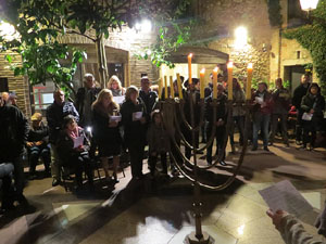 Nadal 2018 a Girona. Encesa de les llums de Hanukk&agrave; al pati dels Rabins