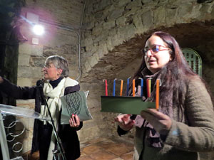 Nadal 2018 a Girona. Encesa de les llums de Hanukk&agrave; al pati dels Rabins