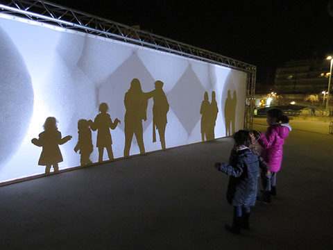 Panell de benvinguda al festival, al Parc Central