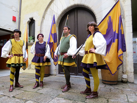 Vestuari dels banderers. Detalls