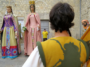 Fires de Sant Narc&iacute;s 2018. Toc de rams. Canvi dels rams de flors de les gegantes de Girona