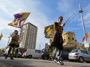 Fires de Sant Narc&iacute;s 2018. Toc de rams. Canvi dels rams de flors de les gegantes de Girona