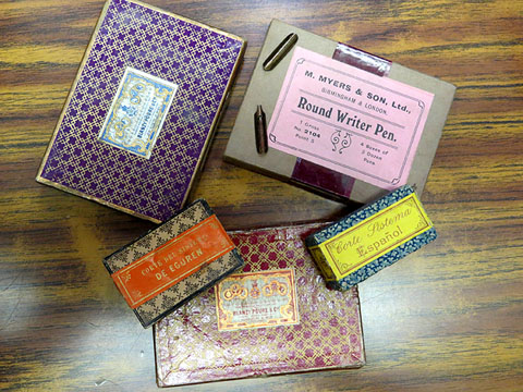 Plomins de cal&middot;ligrafia