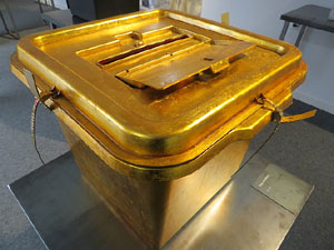 Exposició '55 urnes per la Llibertat' a la Fundació Fita, a la Casa de Cultura de Girona