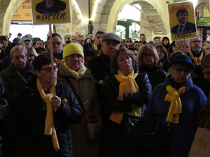 Concentraci&oacute; a la pla&ccedil;a del Vi per la llibertat dels presos pol&iacute;tics, amb Miquel Riera, director adjunt de El Punt Avui