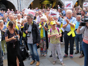Concentraci&oacute; a la pla&ccedil;a del Vi per la independ&egrave;ncia i la llibertat dels presos pol&iacute;tics