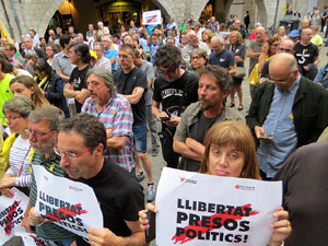 Concentraci&oacute; a la pla&ccedil;a del Vi per la independ&egrave;ncia i la llibertat dels presos pol&iacute;tics