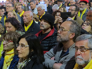 Concentraci&oacute; a la pla&ccedil;a del Vi per la independ&egrave;ncia i la llibertat dels presos pol&iacute;tics