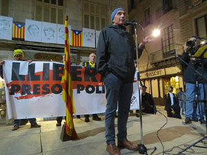 Concentraci&oacute; a la pla&ccedil;a del Vi per la independ&egrave;ncia i la llibertat dels presos pol&iacute;tics
