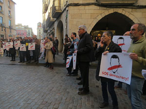 Concentraci&oacute; a la pla&ccedil;a del Vi el dijous 15 de mar&ccedil; de 2018