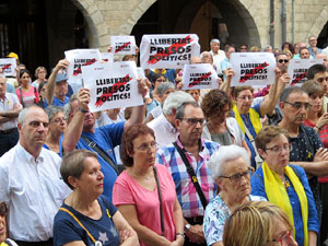 Concentraci&oacute; a la pla&ccedil;a del Vi per la llibertat dels presos pol&iacute;tics