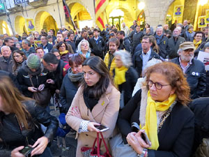 Concentraci&oacute; a la pla&ccedil;a del Vi per la independ&egrave;ncia i la llibertat dels presos pol&iacute;tics
