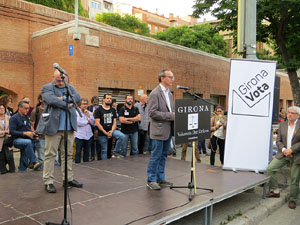 Concentraci&oacute; contra el 155 davant la subdelegaci&oacute; dels govern espanyol a la Gran Via de Jaume I