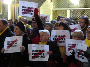 Concentraci&oacute; a la pla&ccedil;a del Vi per la llibertat dels presos pol&iacute;tics