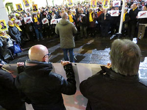 Concentraci&oacute; a la pla&ccedil;a del Vi per la llibertat dels presos pol&iacute;tics