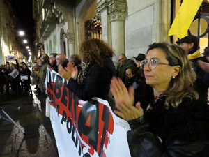 Concentraci&oacute; a la pla&ccedil;a del Vi per la llibertat dels presos pol&iacute;tics