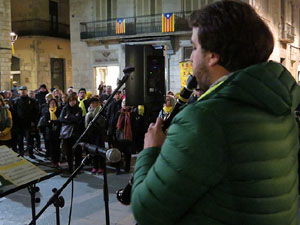 Concentraci&oacute; per la llibertat dels presos pol&iacute;tics a la pla&ccedil;a del Vi