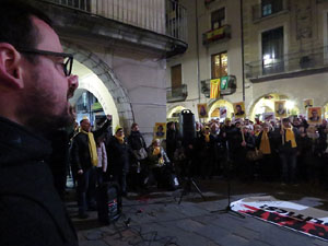 Concentraci&oacute; a la pla&ccedil;a del Vi per la independ&egrave;ncia i la llibertat dels presos pol&iacute;tics