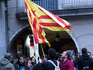 Concentraci&oacute; de suport als CDR's i rebuig per les detencions a la pla&ccedil;a del Vi