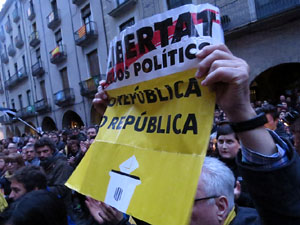 Concentraci&oacute; de suport als CDR's i rebuig per les detencions a la pla&ccedil;a del Vi