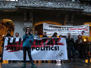 Concentraci&oacute; de suport als CDR's i rebuig per les detencions a la pla&ccedil;a del Vi