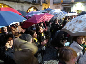 Concentraci&oacute; de suport als CDR's i rebuig per les detencions a la pla&ccedil;a del Vi