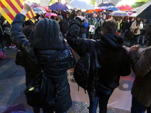 Concentraci&oacute; de suport als CDR's i rebuig per les detencions a la pla&ccedil;a del Vi