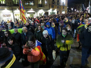 Manifestaci&oacute; per la detenci&oacute; del alcaldes de Verges i Celr&agrave;, Ignasi Sabater i Daniel Cornell&agrave;, i catorze persones m&eacute;s