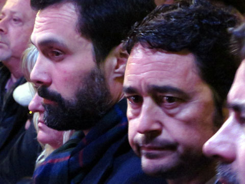 El President del Parlament Roger Torrent i el conseller de Territori, Daniel Calvet, a la pla&ccedil;a de l'1 d'octubre de 2017