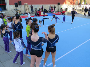 VII Jornada de l'Esport Femen&iacute; 2019 a la pla&ccedil;a Salvador Espriu, la de Francesc Calvet i Rubalcaba, la pla&ccedil;a Catalunya i el riu Onyar