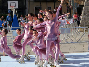 VII Jornada de l'Esport Femen&iacute; 2019 a la pla&ccedil;a Salvador Espriu, la de Francesc Calvet i Rubalcaba, la pla&ccedil;a Catalunya i el riu Onyar